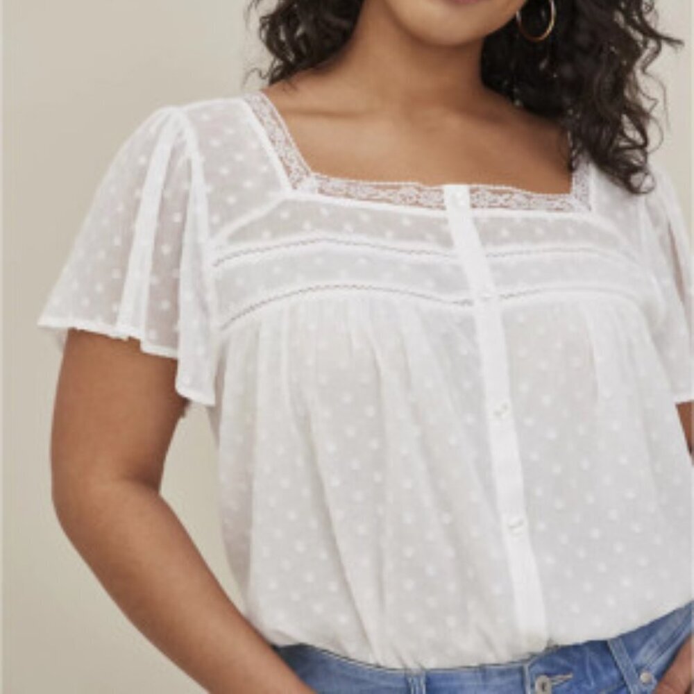 Torrid White Chiffon Clip Dot Semi Sheer Short Sleeve Button Front Blouse Size 2